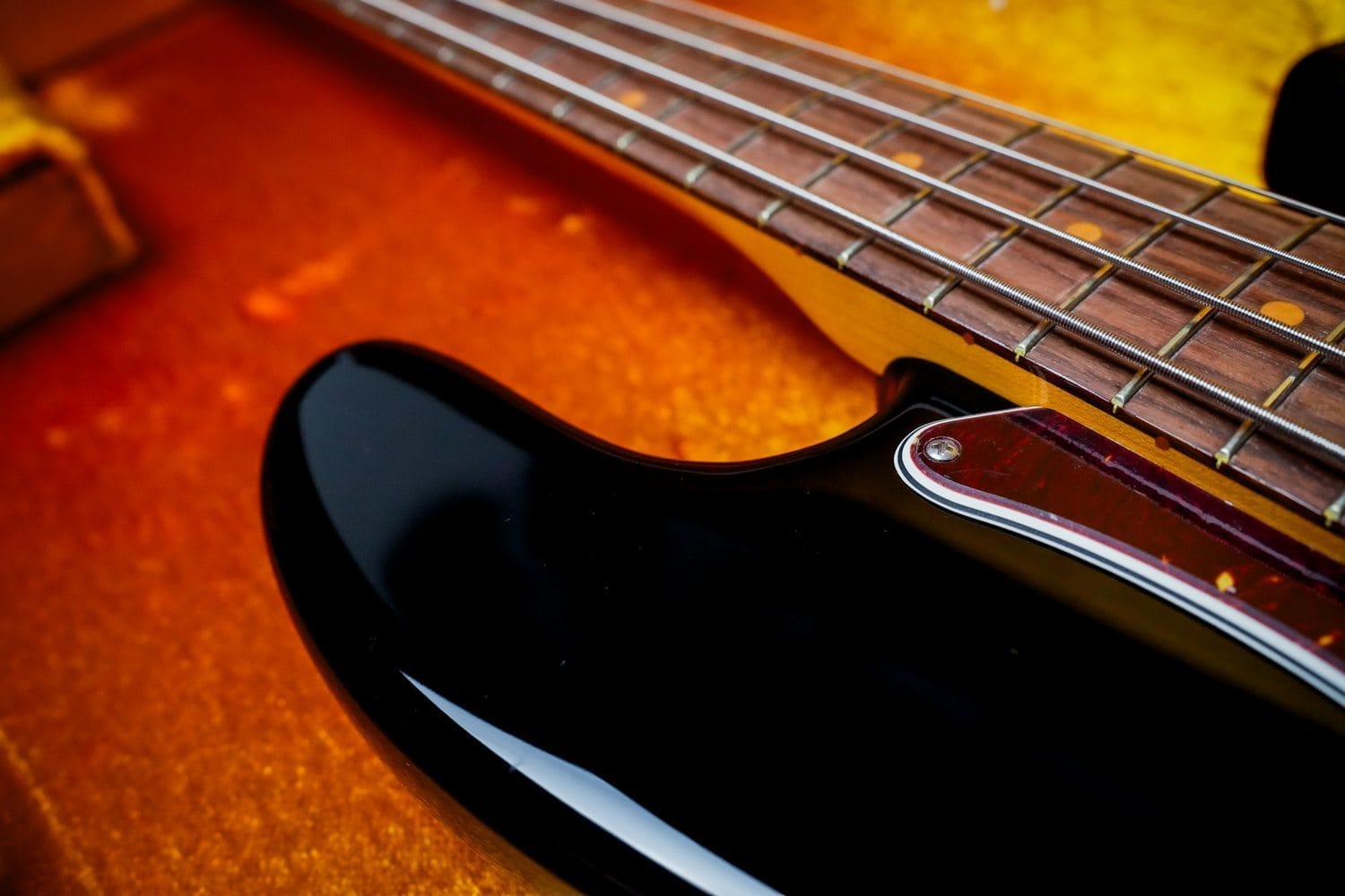 Fender American Vintage Ii 1960 Precision Bass Black (6)