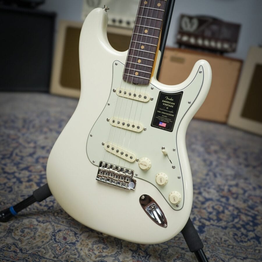 Fender American Vintage Ii 1961 Stratocaster Olympic White (1)
