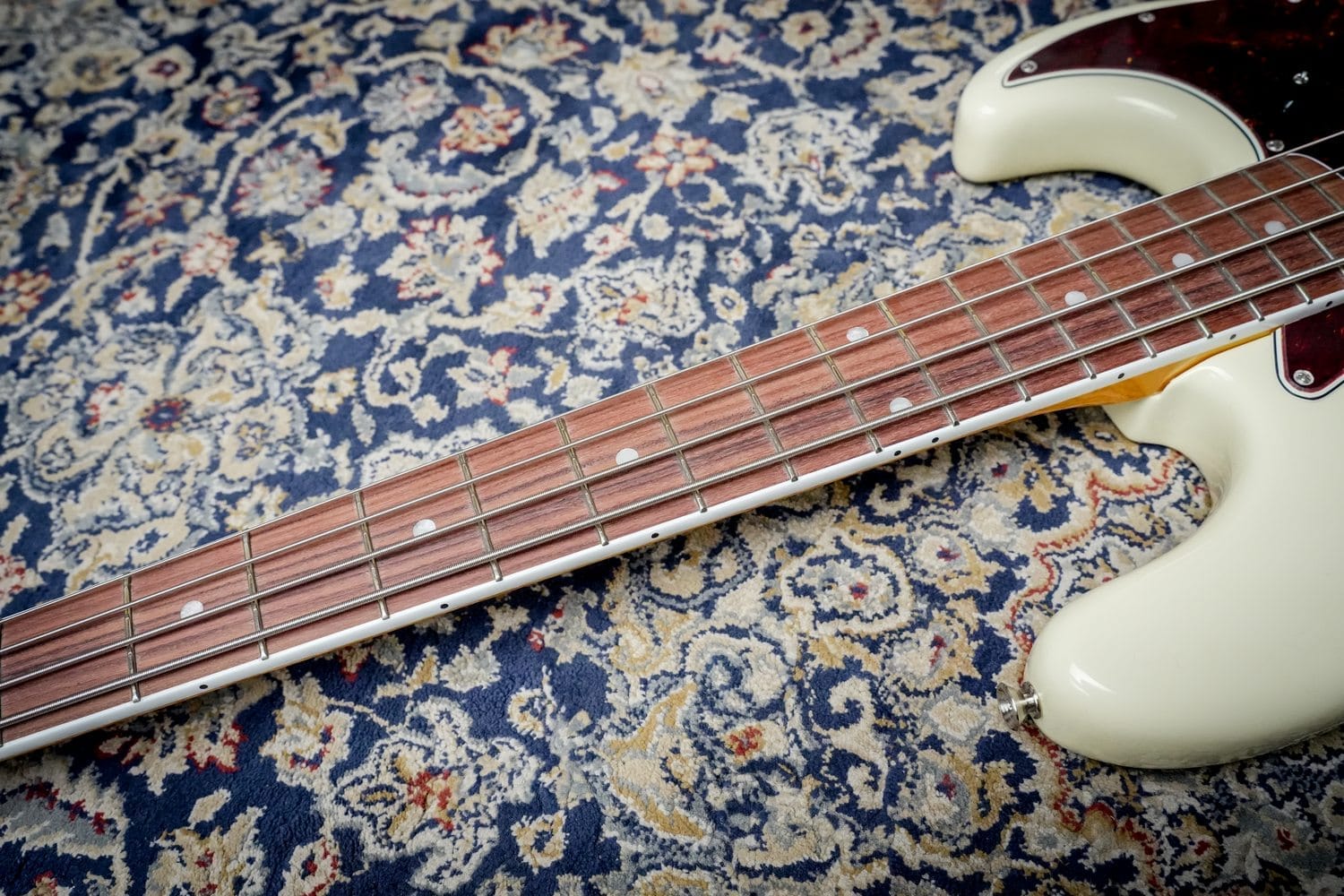 Fender American Vintage Ii 1966 Jazz Bass Olympic White (10)
