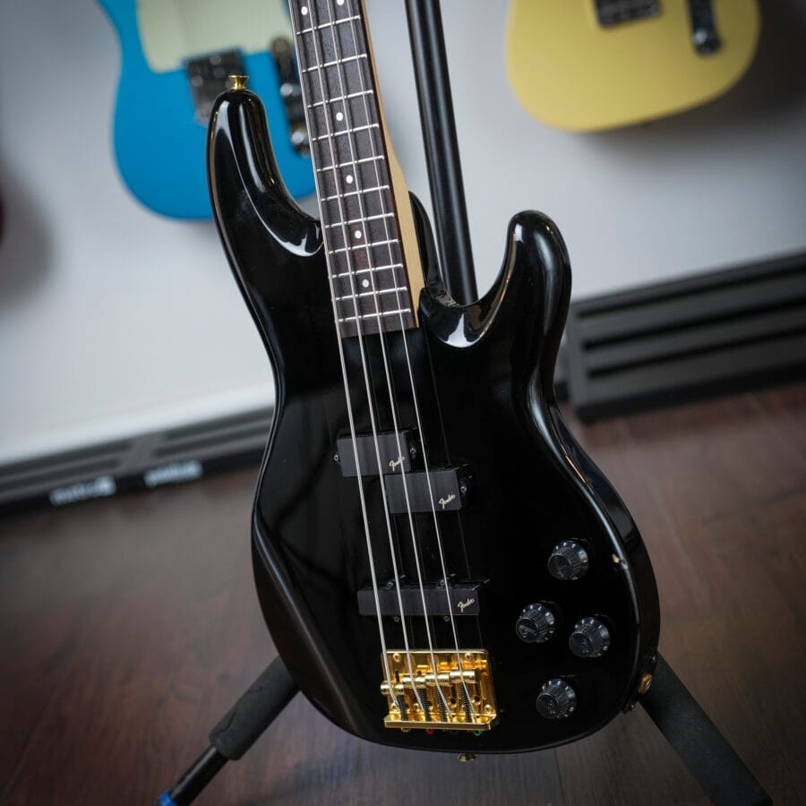 フェンダー「ジャズベース・スペシャル」アクティブベース