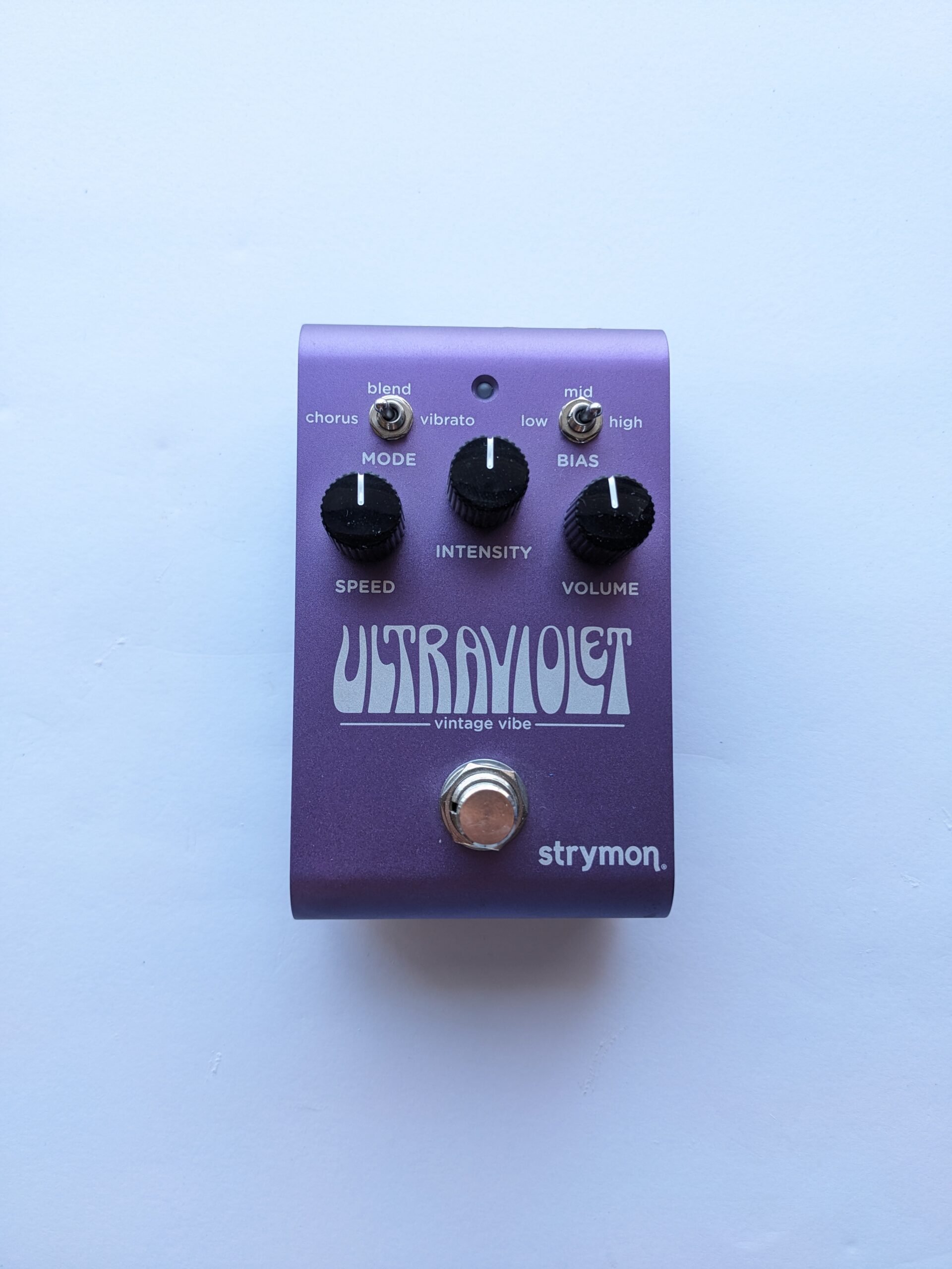 Used0004 Strymon Ultraviolet Vibe 01